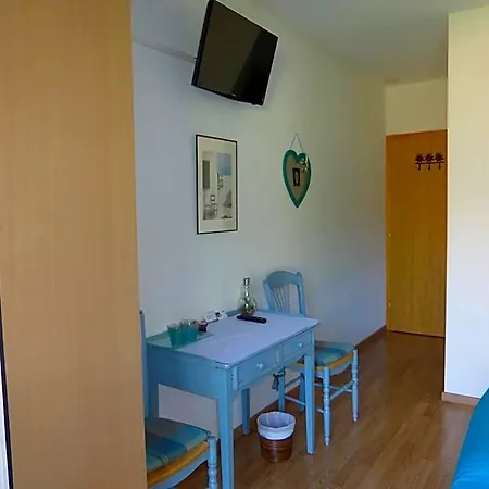 Les Acacias Hotel